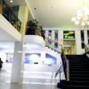 Victoria all seasons melbourne 050720110648375326 sq128