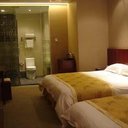 Suite 635806024344457825 sq128