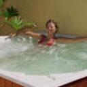 Graeme jacuzzi original sq128