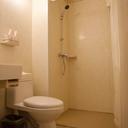 Bathroom 635917546694597474 sq128