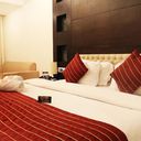 753972 12566563 6 w original sq128