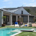 Sixteen guest lodge on main front sq128