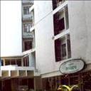 95s0r3 hotel sq128