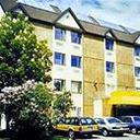 Umm08f hotel sq128
