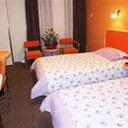 Wuh1e7 hotel sq128